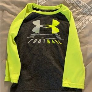 Under Armour boys dry fit shirt size 3T